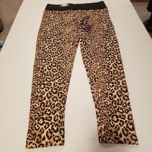 NWT Pink Leopard Print Legging/Yoga Pants - Size M